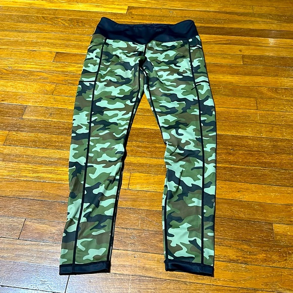 Constantly Varied Gear CVG Reversible Camo Full Length Leggings, Medium - Picture 1 of 4
